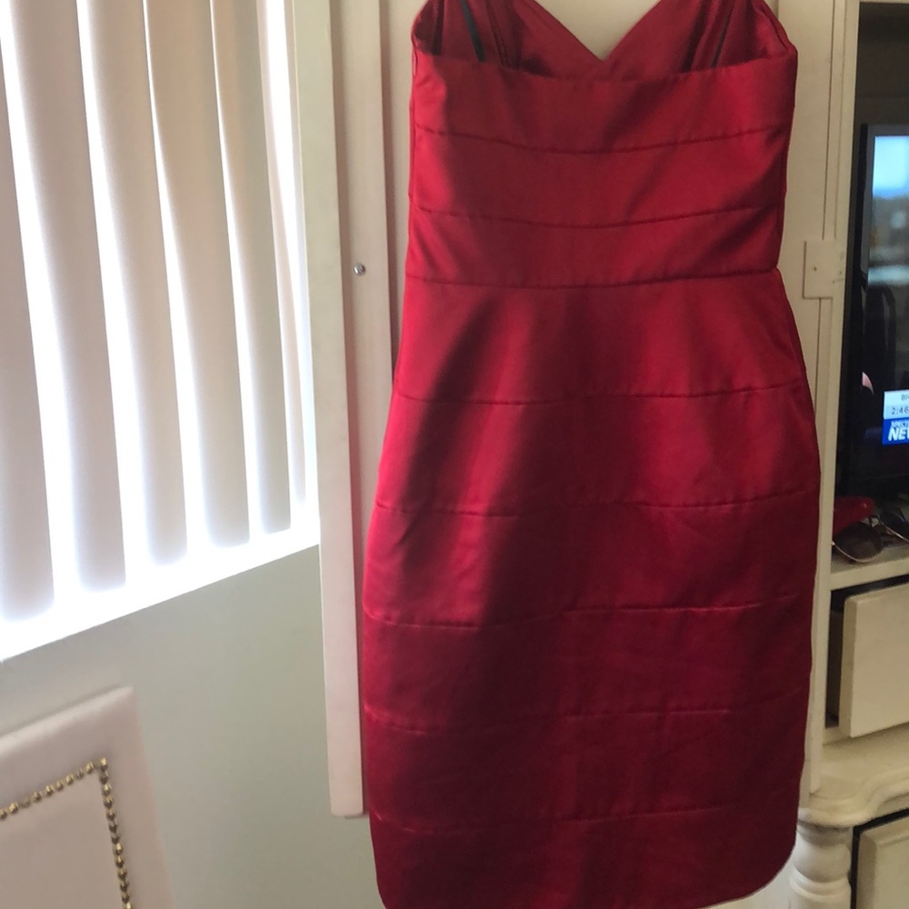 Dress - Picture 7 of 8